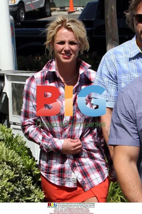 Britney Spears at gas station
