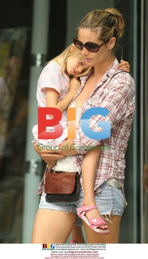 Heidi Klum and Family Leave Theater