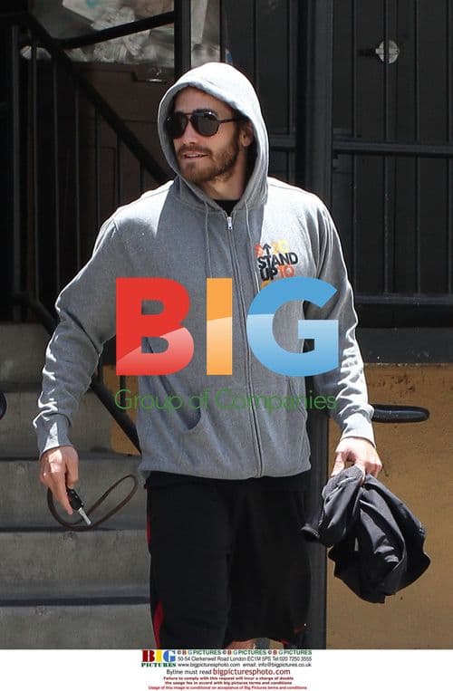Jake Gyllenhaal Leaving Gym in West Hollywood