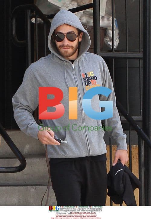Jake Gyllenhaal Leaving Gym in West Hollywood