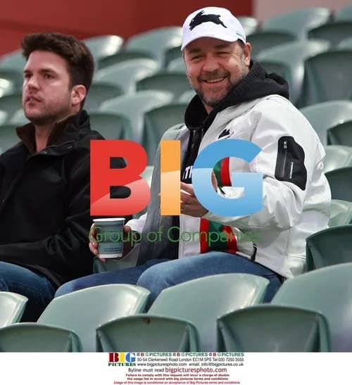 Russell Crowe at Rabbitohs Training