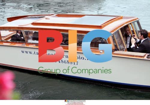 Murdoch\'s 10th Anniversary Party