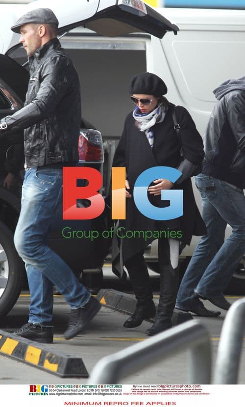 Dannii Minogue shopping with boyfriend Kris Smith