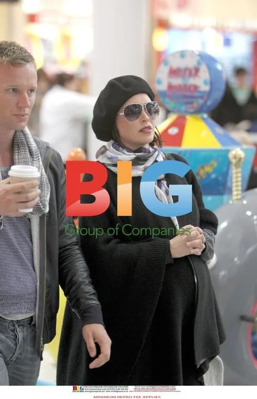 Dannii Minogue shops with Kris Smith