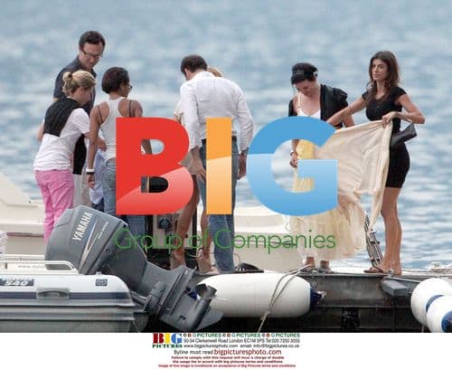 Clooney and Canalis Boat Trip with Friends in Italy