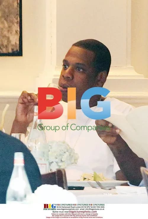 Jay-Z Shocked at NYC Lunch