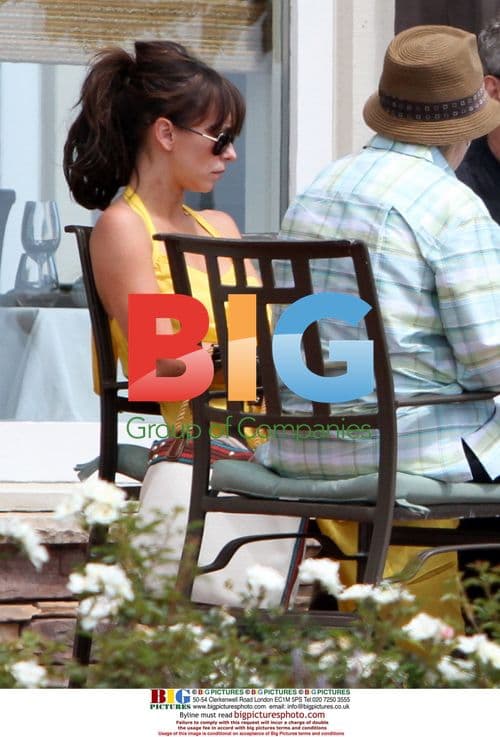 Jennifer Love Hewitt Celebrates Birthday in Laguna Beach