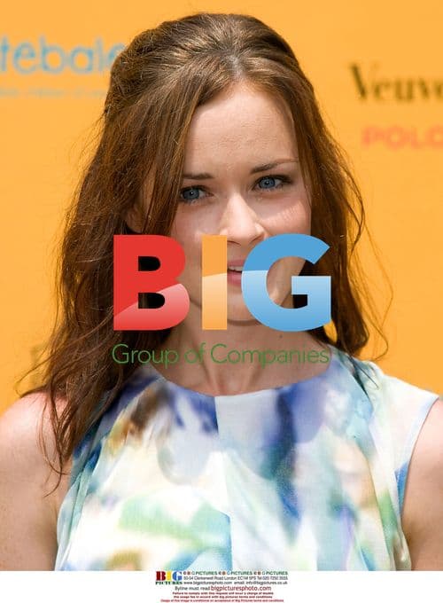 Alexis Bledel at 2010 Veuve Clicquot Polo Classic