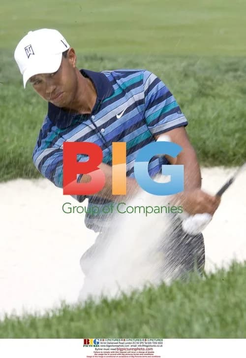 Tiger Woods Practices Sand Trap Shots