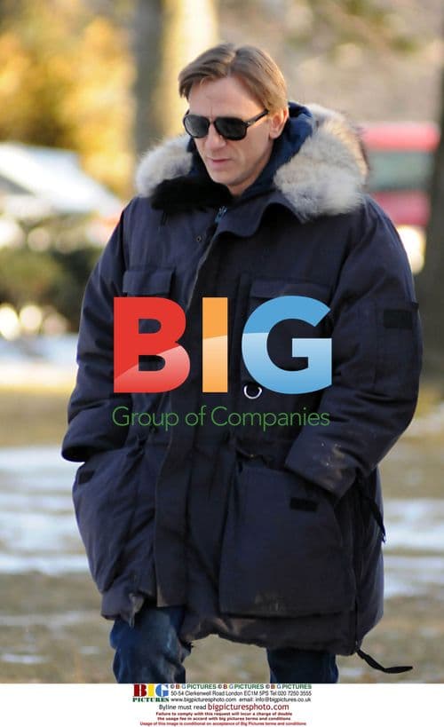 Daniel Craig and Satsuki Mitchell on movie set