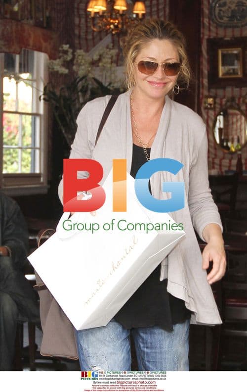 Rebecca Gayheart Has Lunch With Friends