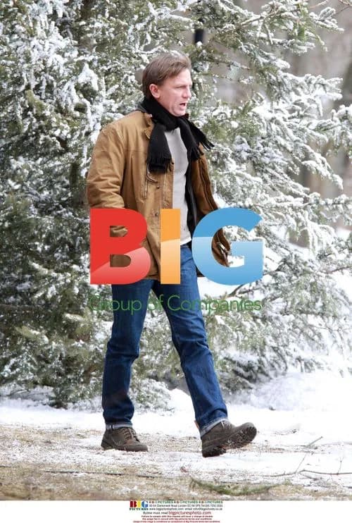 Daniel Craig on 'Dream House' film set
