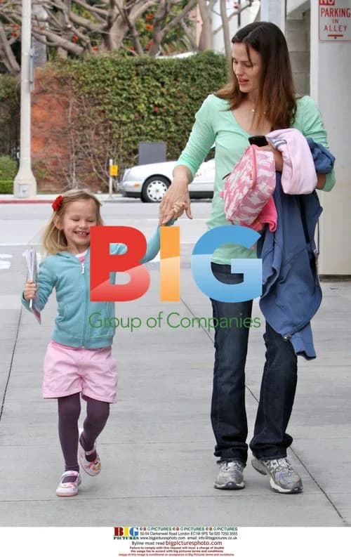 Jennifer Garner and Daughter Violet After School