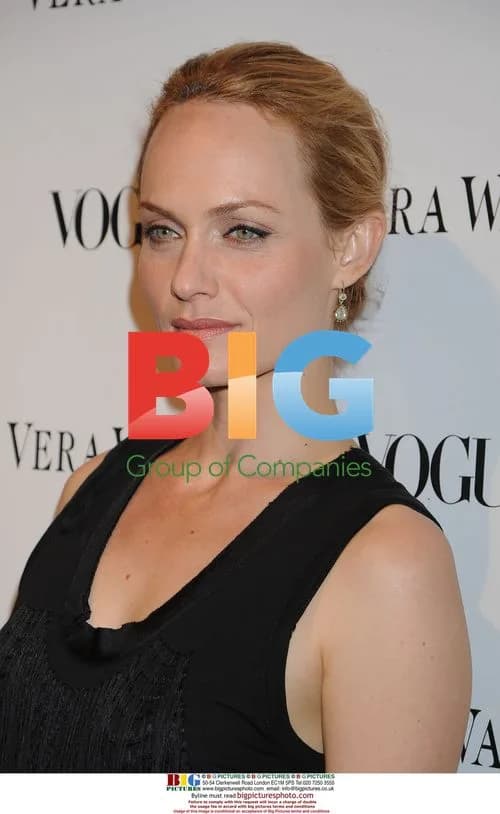 Amber Valletta at Vera Wang Store Launch