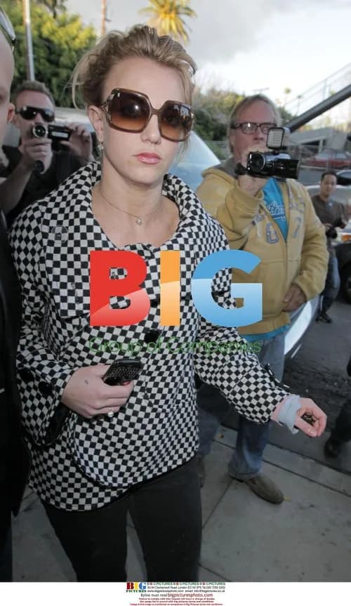 Britney Spears at Nine Zero One Salon