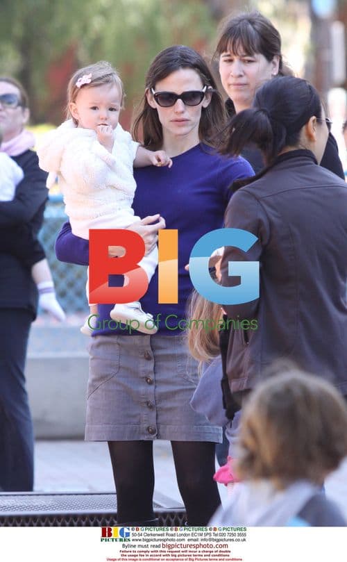 Jennifer Garner and Daughters at Park