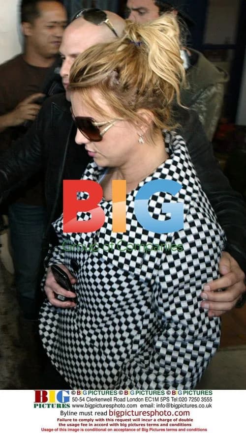 Britney Spears visits LA salon