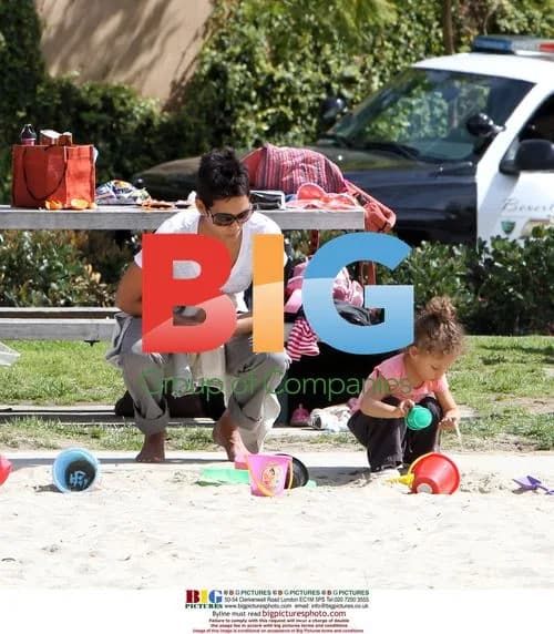 Halle Berry with daughter at park