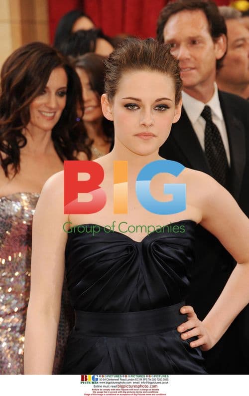 Kristen Stewart at 2010 Academy Awards