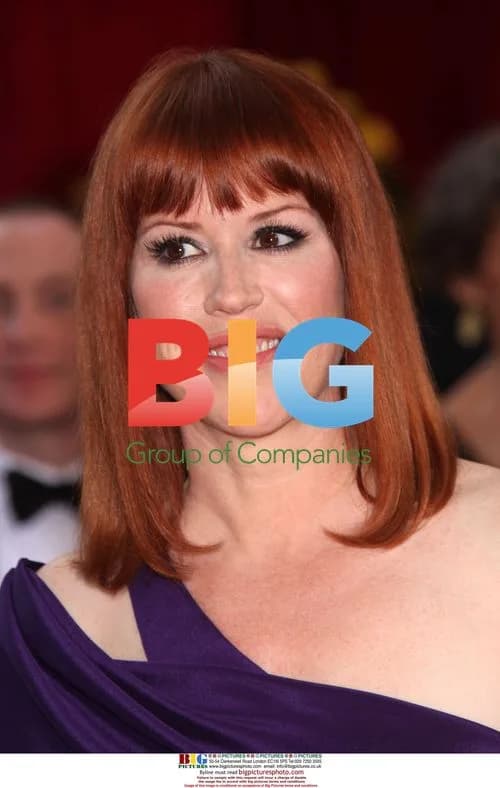 Molly Ringwald at 82nd Academy Awards