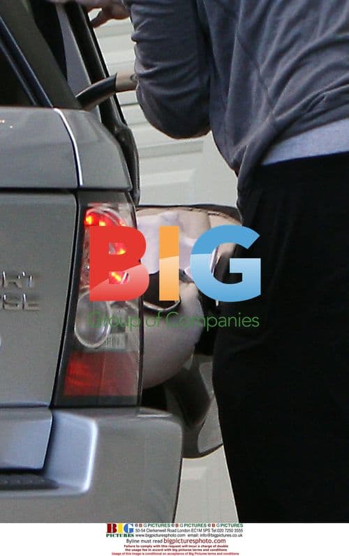 Rebecca Gayheart and Eric Dane bring baby home