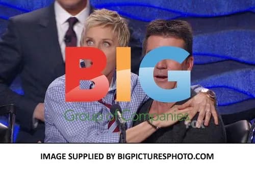 Ellen and Simon flirt on 'American Idol'