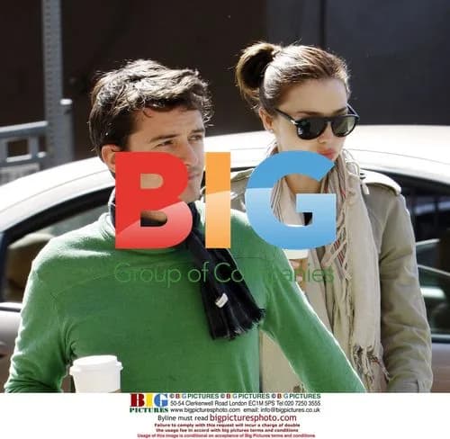 Orlando Bloom & Miranda Kerr at Cafe