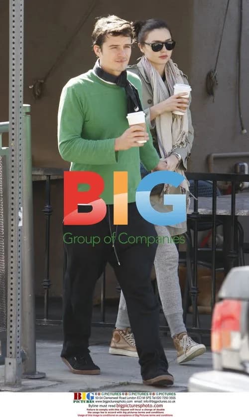 Orlando Bloom and Miranda Kerr at Cafe