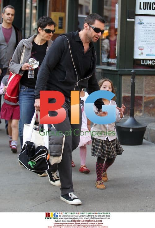 Hugh Jackman Pick Up Daughter From School