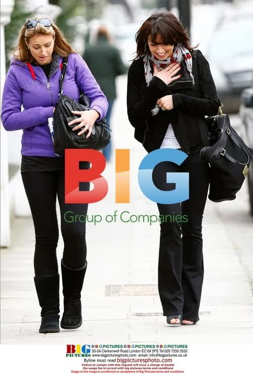 Christine Bleakley and sister get coffee in London