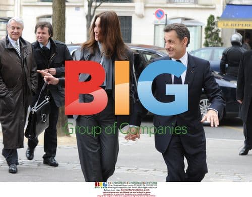 Nicolas Sarkozy and Carla Bruni Sarkozy vote