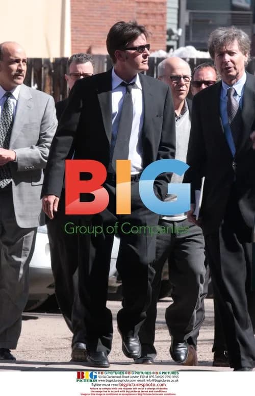 Charlie Sheen Arriving at Court
