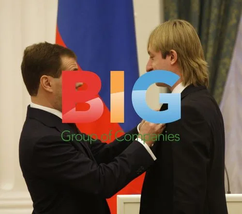 Medvedev Presents Order to Plushenko