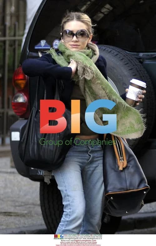 Ashley Olsen Leaving NYC Apartment
