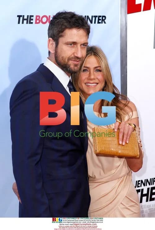 Gerard Butler and Jennifer Aniston at "The Bounty Hunter" Premiere