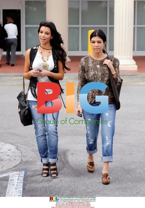 Kim and Kourtney Kardashian Shopping in Miami