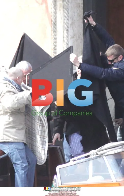 Johnny Depp Concealed on Film Set