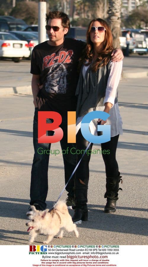 Kate Beckinsale and Family at Venice Beach