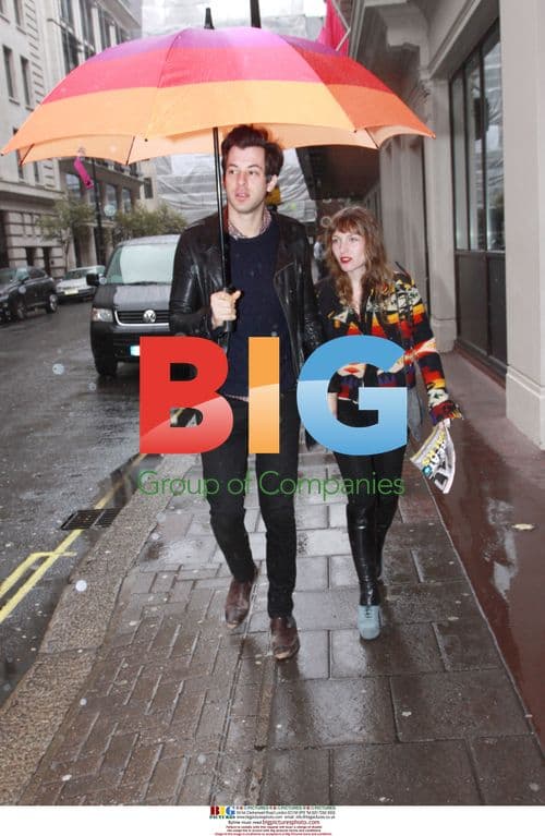 Mark Ronson and Girlfriend
