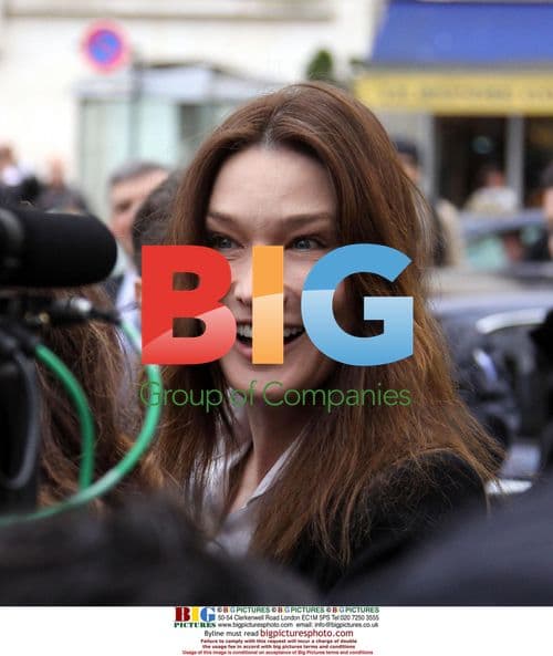 Sarkozy and Bruni Voting in Paris