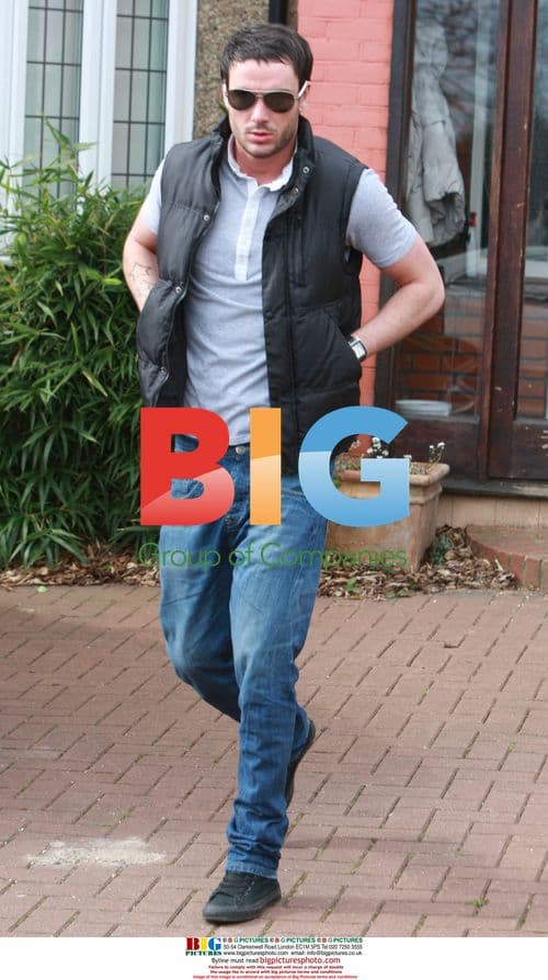 Jack Tweed Visits Jade's Grave