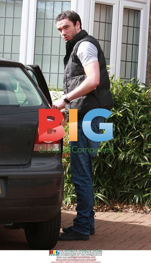 Jack Tweed visits ex-wife Jade's grave