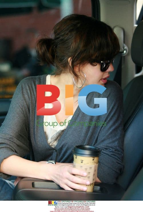 Jessica Alba with daughter Honor