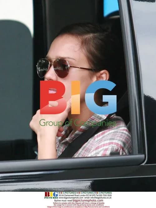 Jessica Alba gets coffee in Brentwood