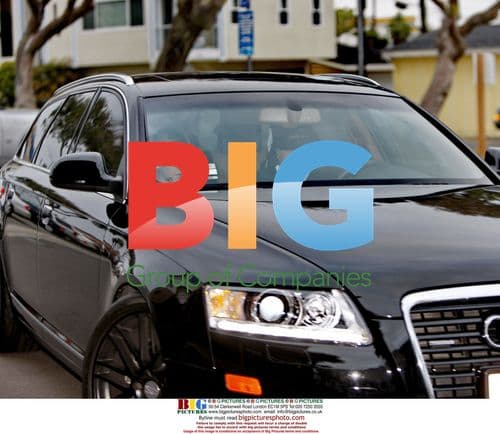 Jesse James takes kids to school in Sandra Bullock's car