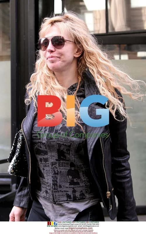 Courtney Love Leaving NYC Office