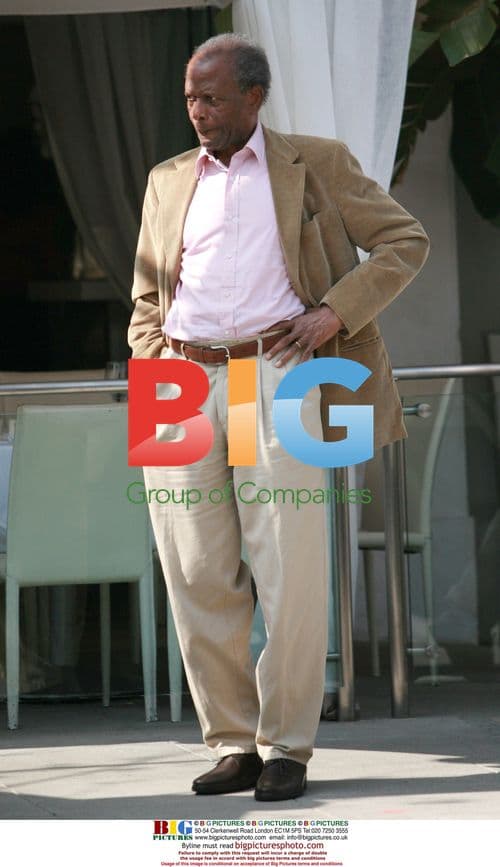 Sidney Poitier Waits for Valet