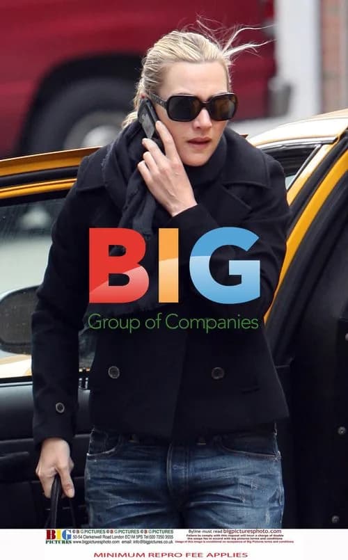 Kate Winslet Out in NYC
