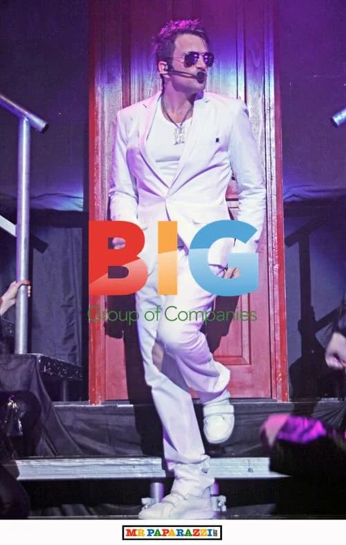 Peter Andre Performs at Liverpool Philharmonic