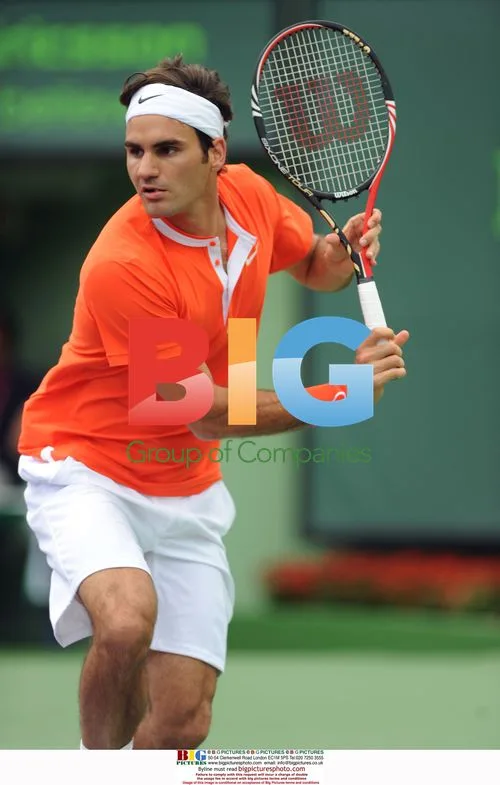 Roger Federer vs Florent Serra at 2010 Sony Ericsson Open
